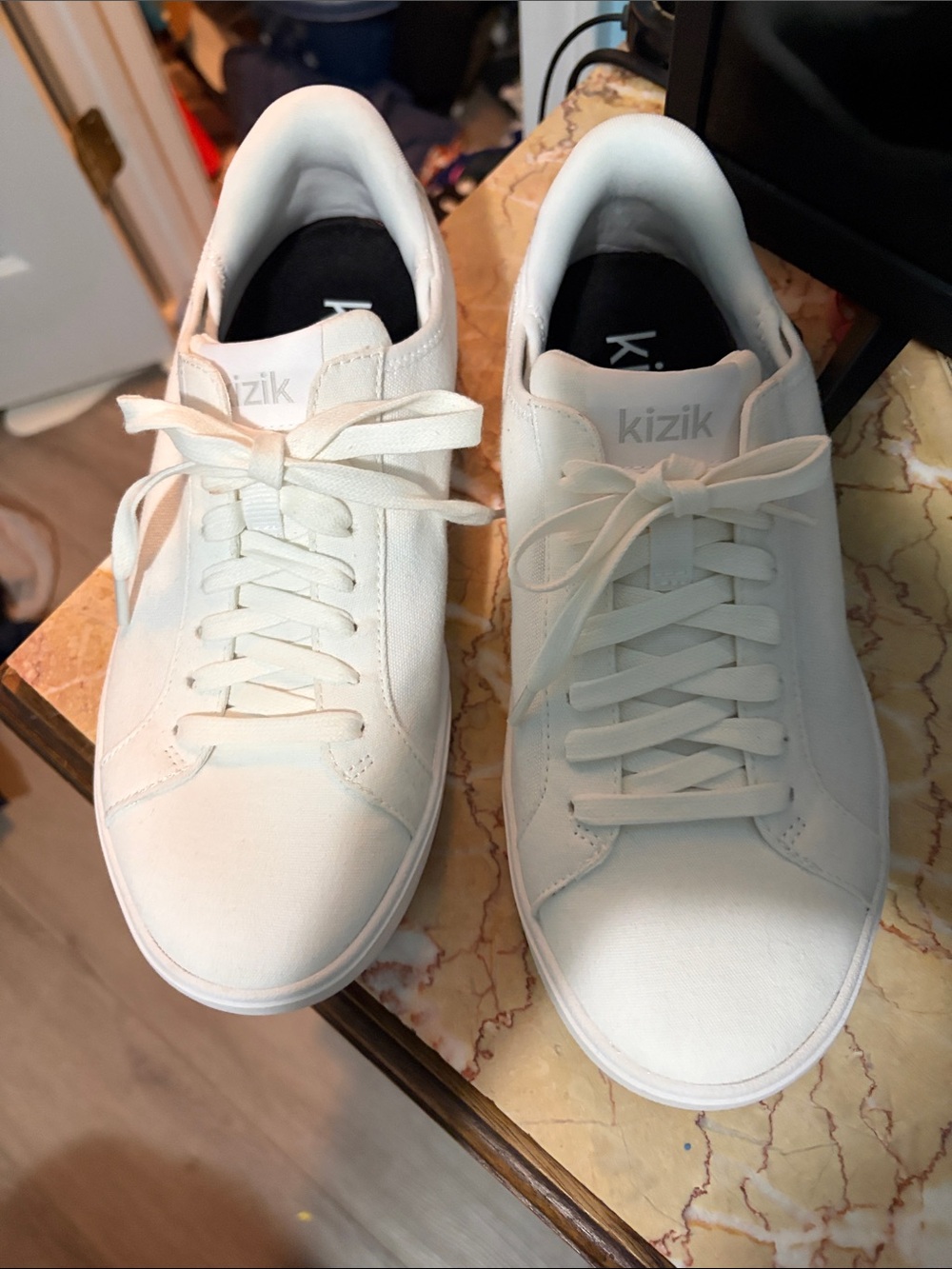 Kizik Women’s White Lace-Up Canvas Sneakers